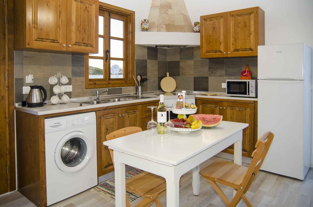 Lindos Seaside Junior Apartment Exterior photo